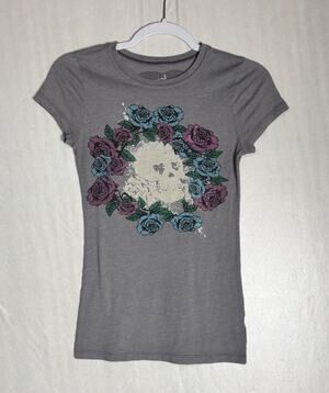 Scrapbook Originals Womens Y2K Skull Roses Graphic Baby Tee Emo GrungeTop